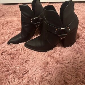 Black Pointed-Toe Western Harness Heeled Ankle Boots - Women